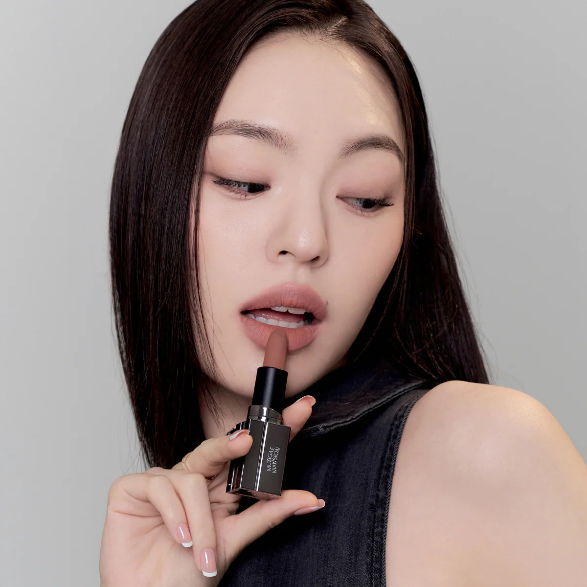 MUZIGAE MANSION - Moodwear Blur